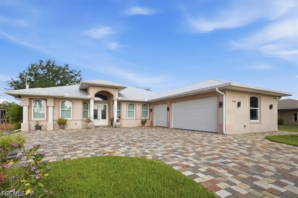2416 SE 8th Avenue Cape Coral FL 33990