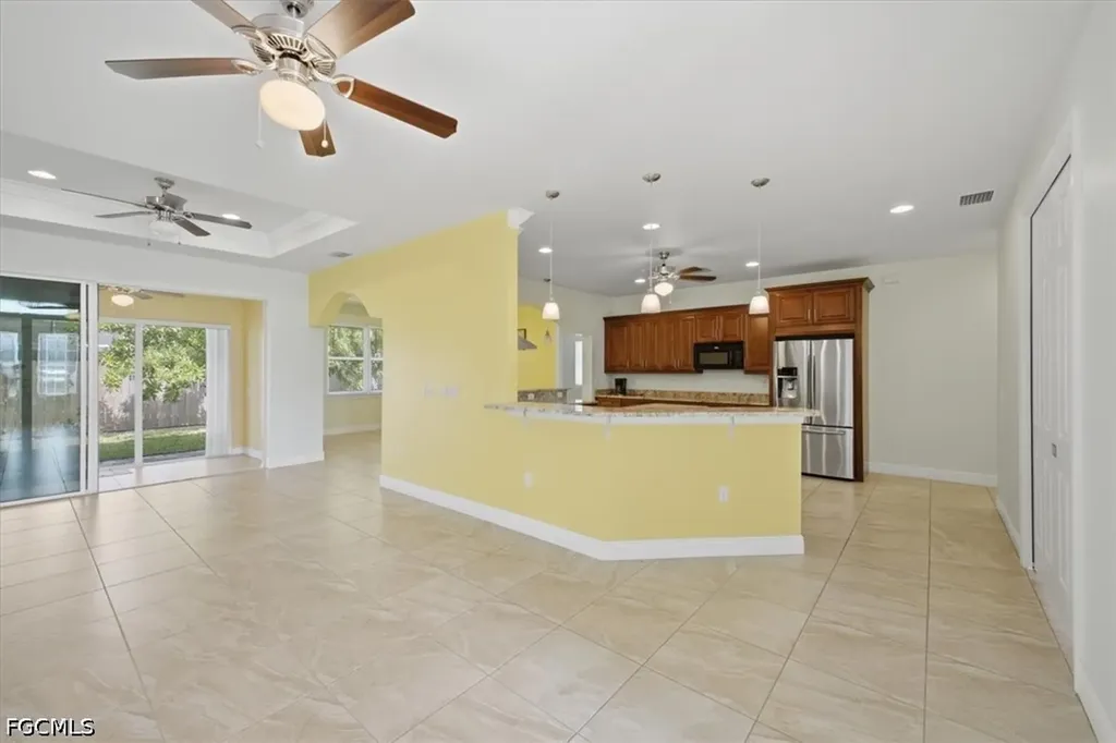 2416 SE 8th Avenue Cape Coral FL 33990