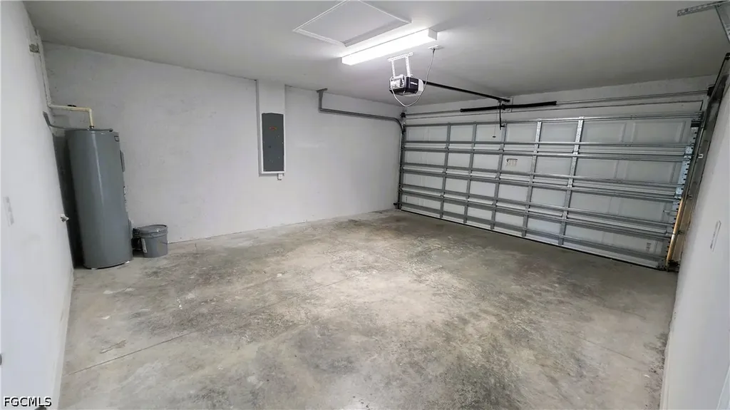 2909 SW Santa Barbara Place Cape Coral FL 33914