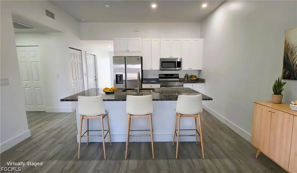 2909 SW Santa Barbara Place Cape Coral FL 33914
