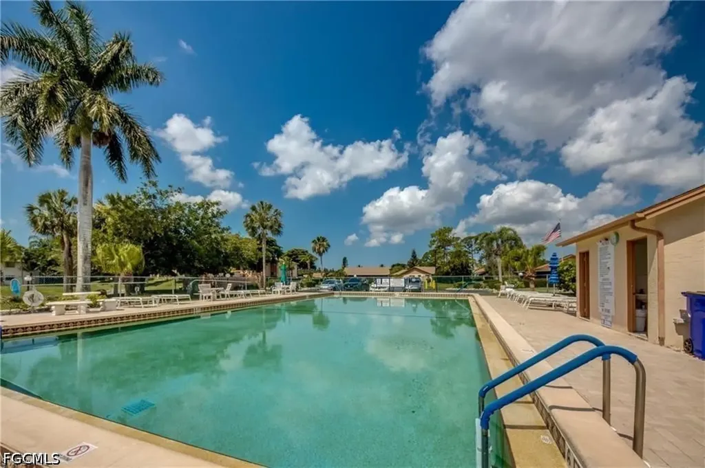 6337 Royal Woods Drive Fort Myers FL 33908