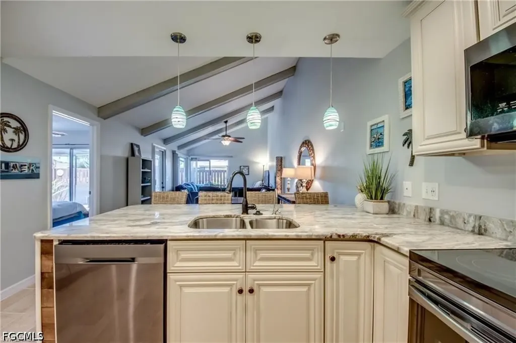 6337 Royal Woods Drive Fort Myers FL 33908