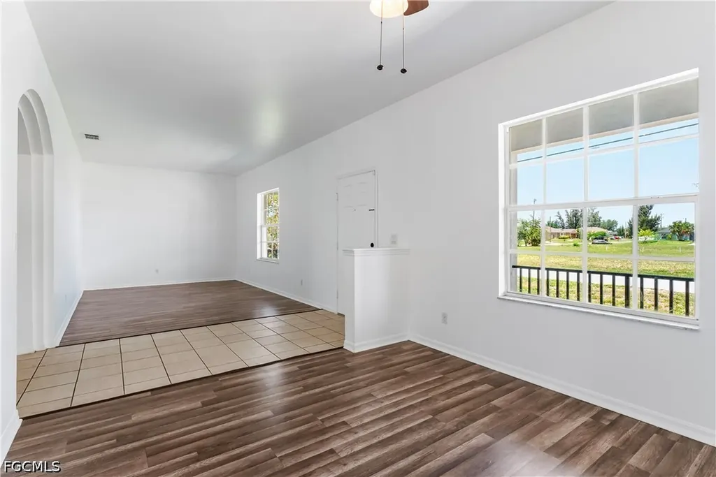 1824 SW 2nd Street Cape Coral FL 33991