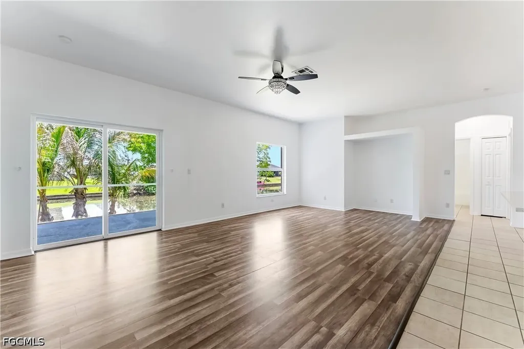 1824 SW 2nd Street Cape Coral FL 33991
