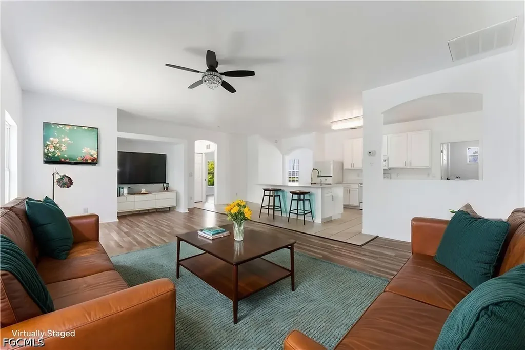 1824 SW 2nd Street Cape Coral FL 33991