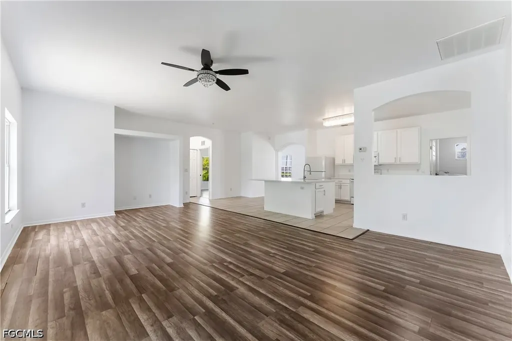 1824 SW 2nd Street Cape Coral FL 33991