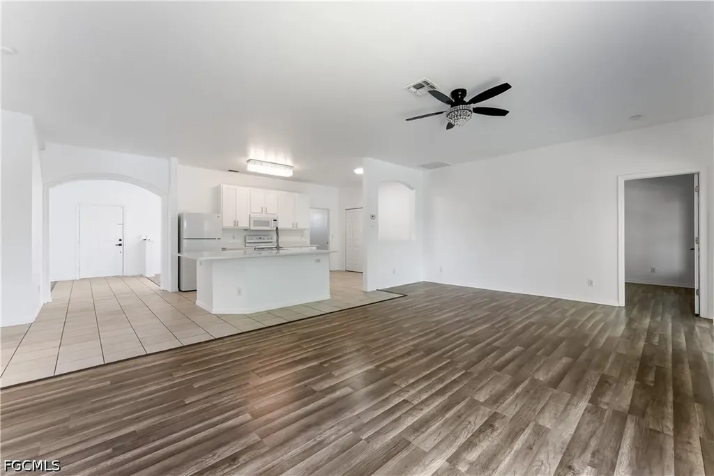 1824 SW 2nd Street Cape Coral FL 33991
