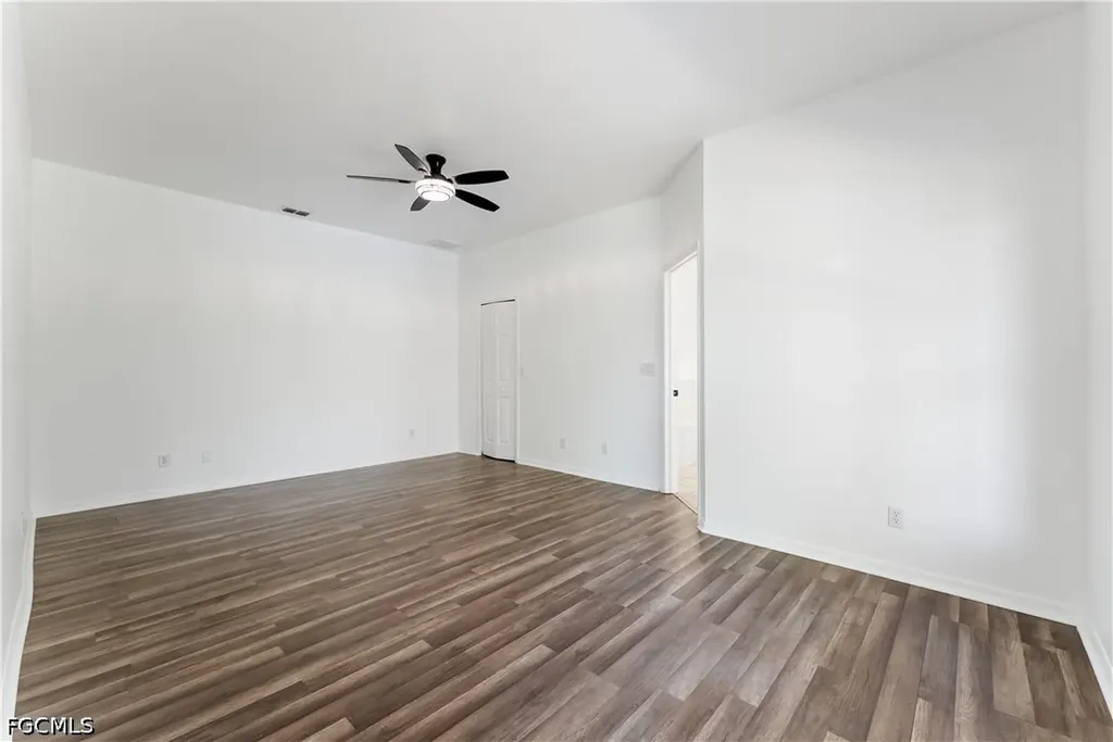1824 SW 2nd Street Cape Coral FL 33991