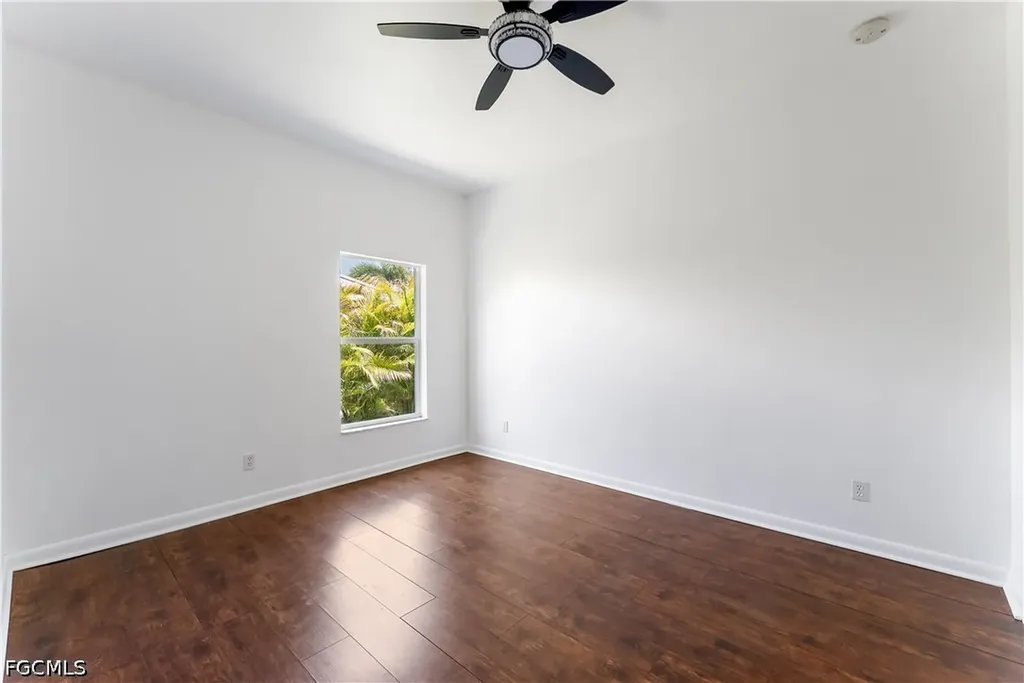 1824 SW 2nd Street Cape Coral FL 33991