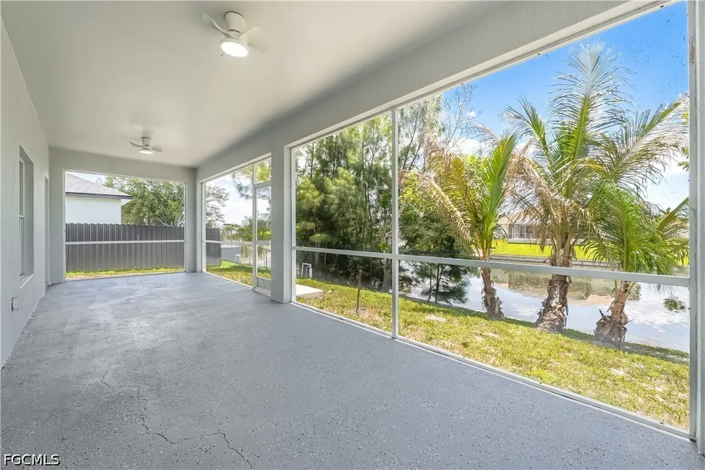 1824 SW 2nd Street Cape Coral FL 33991