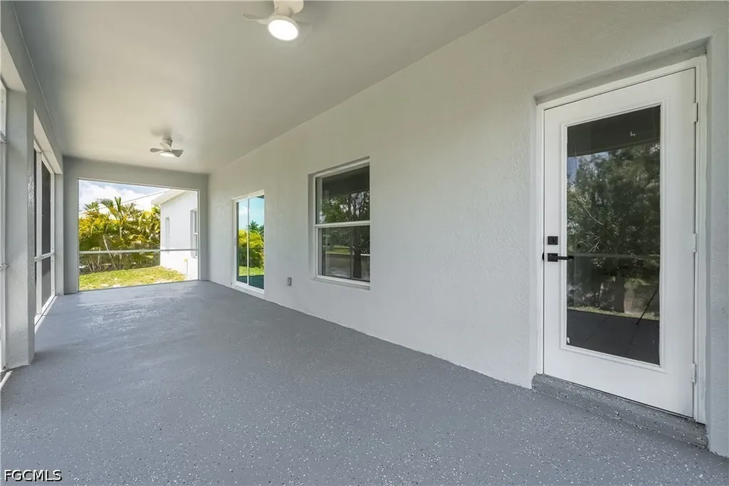 1824 SW 2nd Street Cape Coral FL 33991