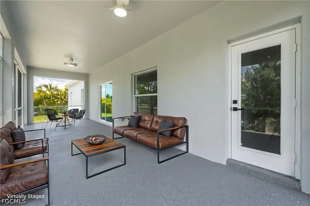 1824 SW 2nd Street Cape Coral FL 33991