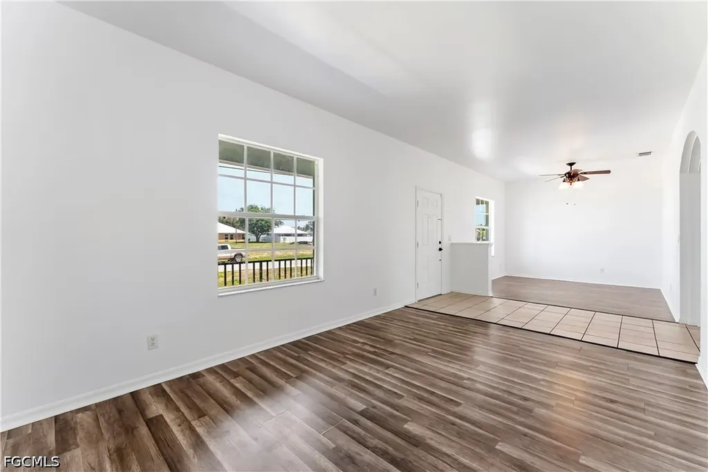 1824 SW 2nd Street Cape Coral FL 33991