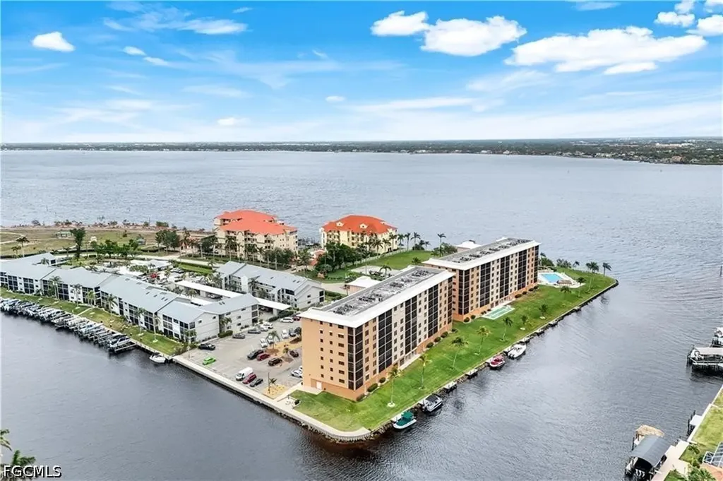 4260 SE 20th Place Cape Coral FL 33904