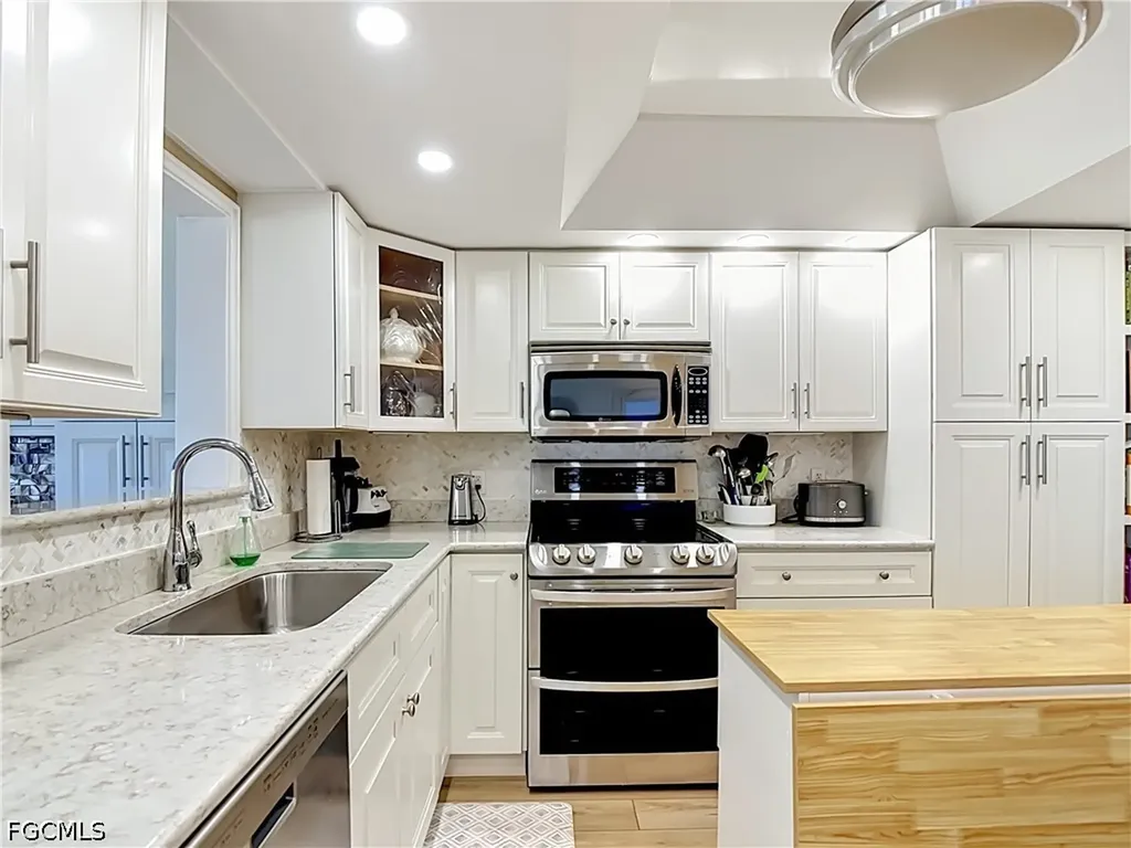3358 N Key Drive North Fort Myers FL 33903