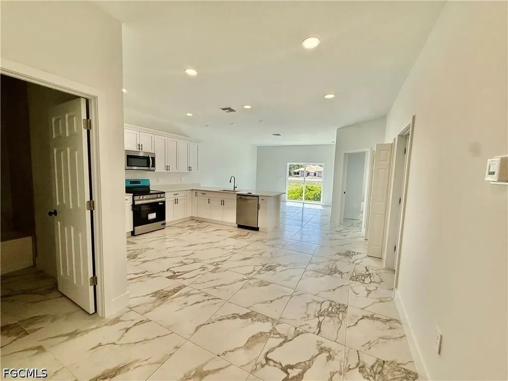 350/352 Pullman Street Lehigh Acres FL 33974