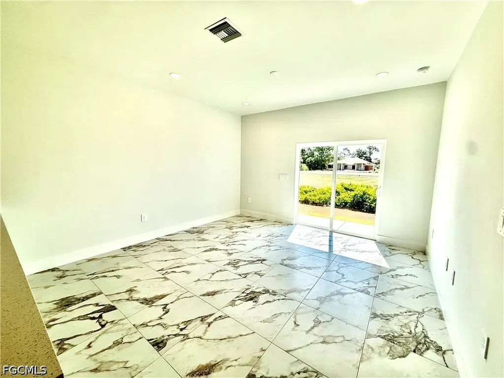 350/352 Pullman Street Lehigh Acres FL 33974