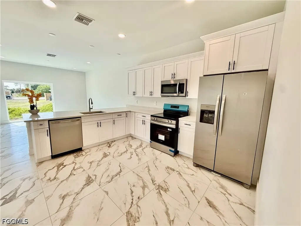 350/352 Pullman Street Lehigh Acres FL 33974