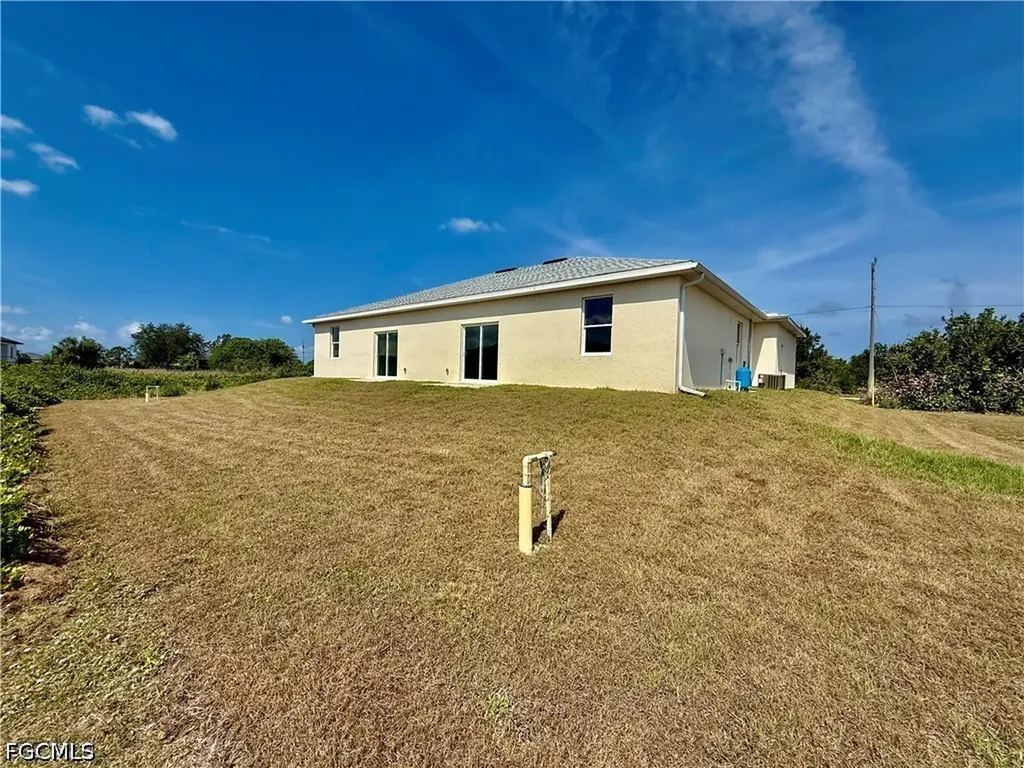 350/352 Pullman Street Lehigh Acres FL 33974
