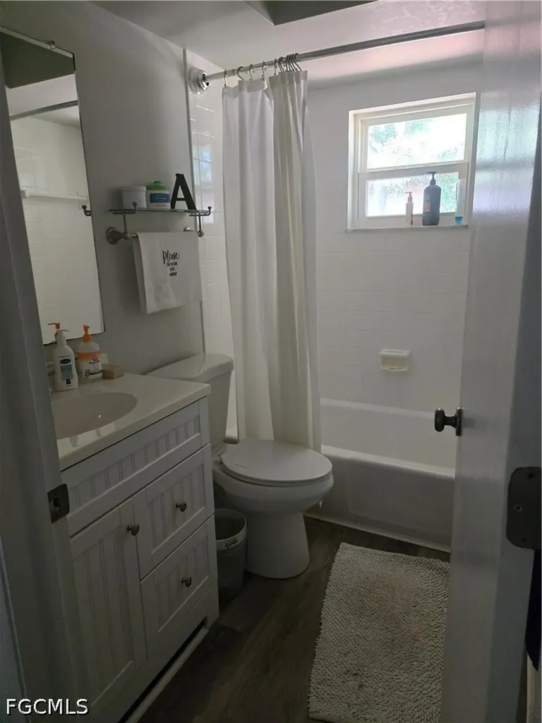 4201 SE Coronado Parkway Cape Coral FL 33904