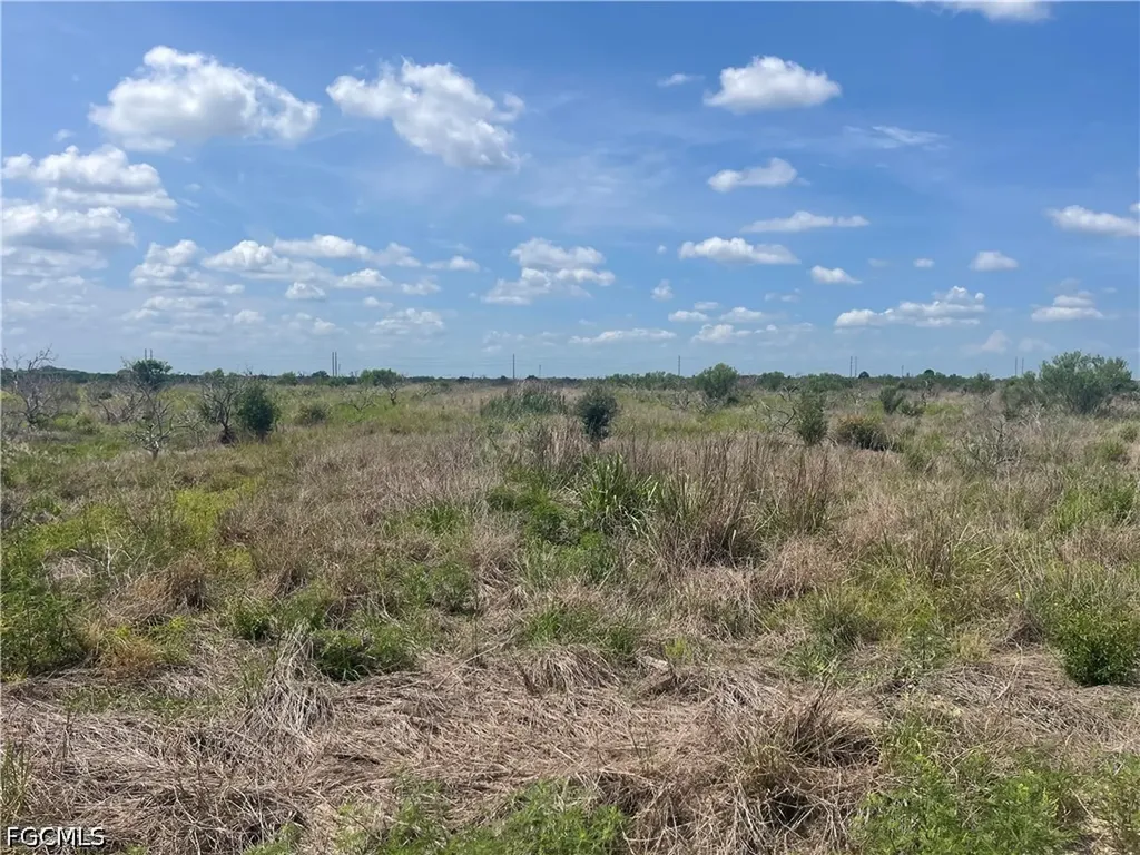 Sears (6th Road) Road Labelle FL 33935