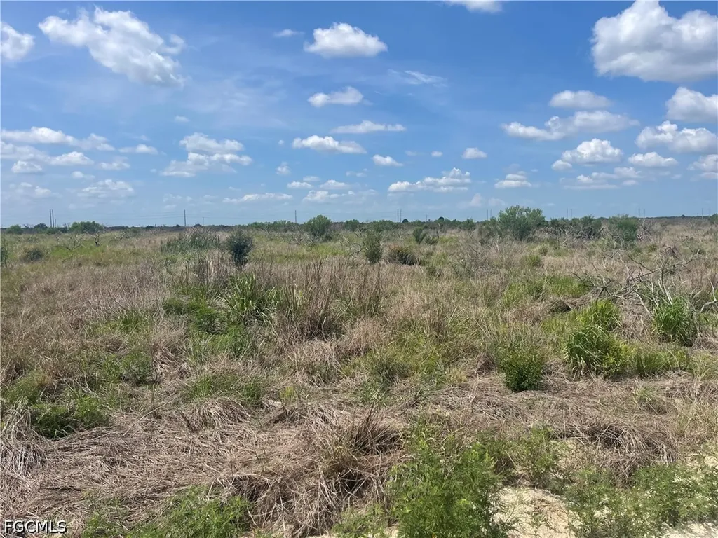 Sears (6th Road) Road Labelle FL 33935