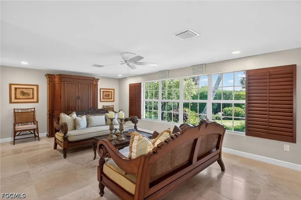 738 Anchor Drive Sanibel FL 33957