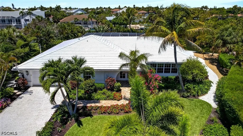 738 Anchor Drive Sanibel FL 33957