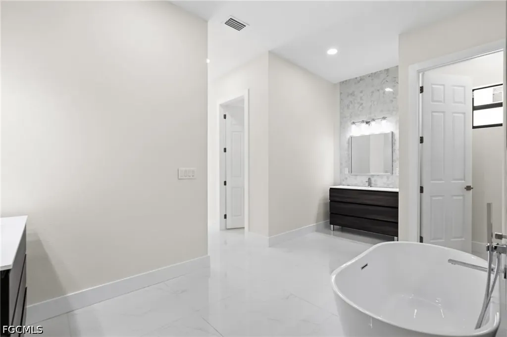 2100 NW 21st Street Cape Coral FL 33993