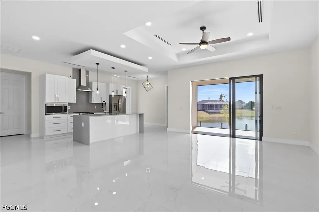 2100 NW 21st Street Cape Coral FL 33993