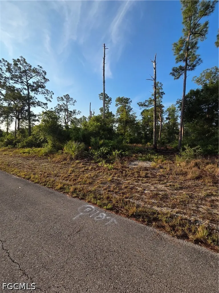4504 E 7th Street Lehigh Acres FL 33972