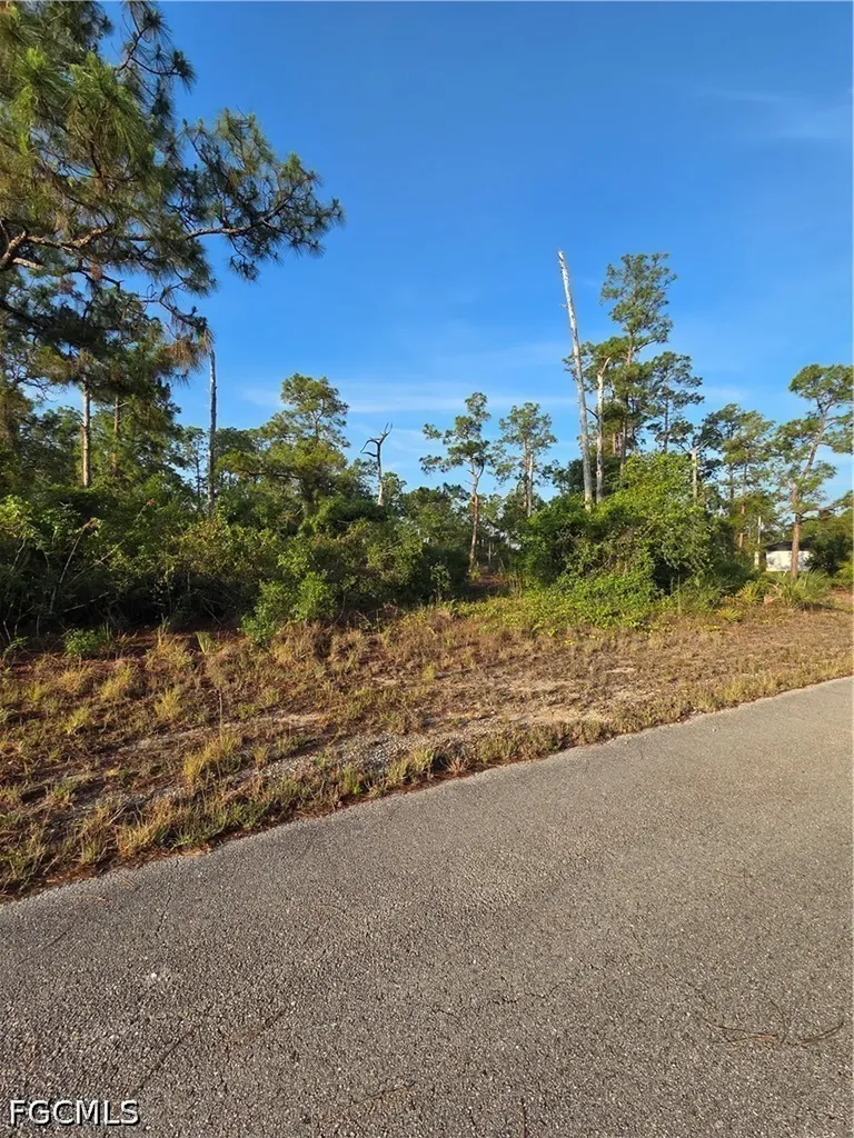 4504 E 7th Street Lehigh Acres FL 33972