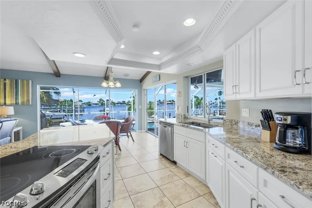 719 El Dorado Parkway W Cape Coral FL 33914