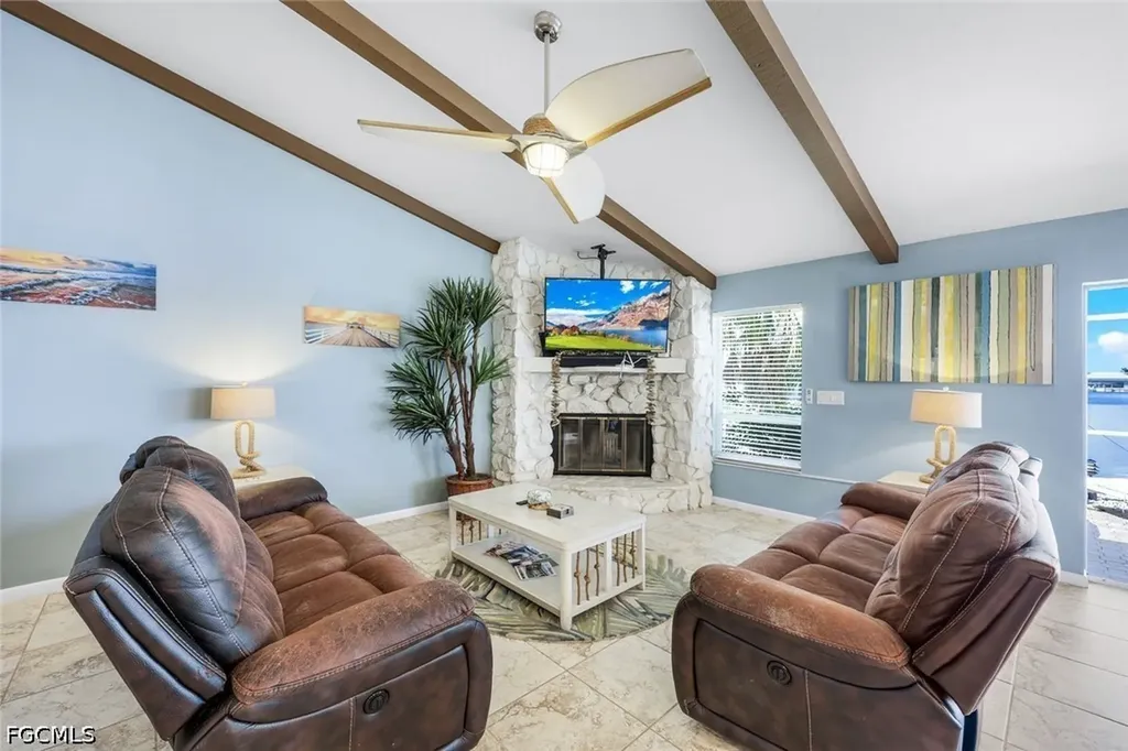 719 El Dorado Parkway W Cape Coral FL 33914