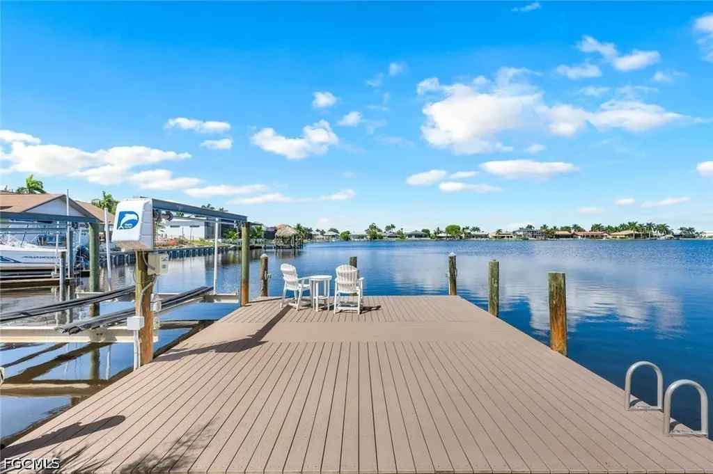 719 El Dorado Parkway W Cape Coral FL 33914