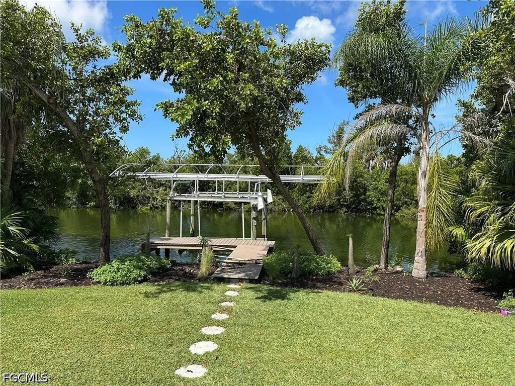 7150 Cobiac Drive St. James City FL 33956