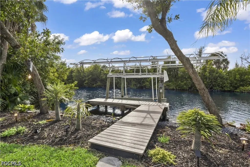 7150 Cobiac Drive St. James City FL 33956