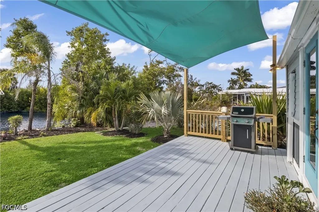 7150 Cobiac Drive St. James City FL 33956