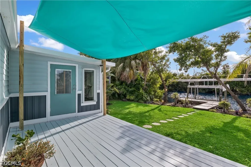 7150 Cobiac Drive St. James City FL 33956