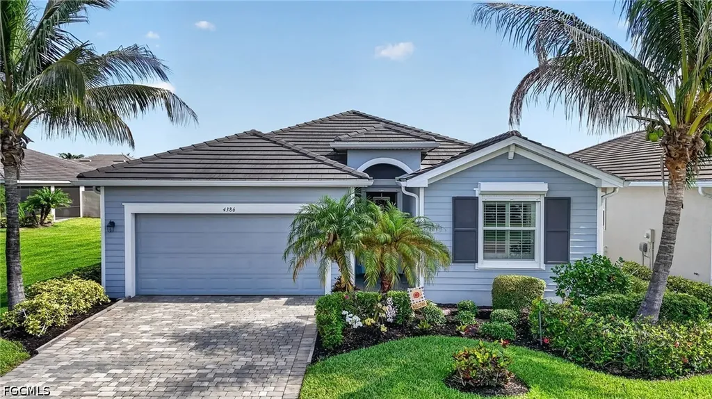 4386 Bluegrass Drive Fort Myers FL 33916