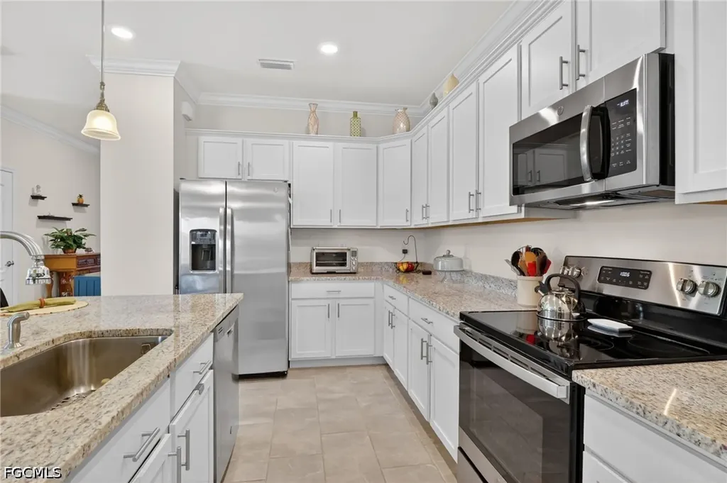 4386 Bluegrass Drive Fort Myers FL 33916