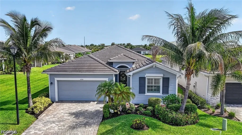 4386 Bluegrass Drive Fort Myers FL 33916