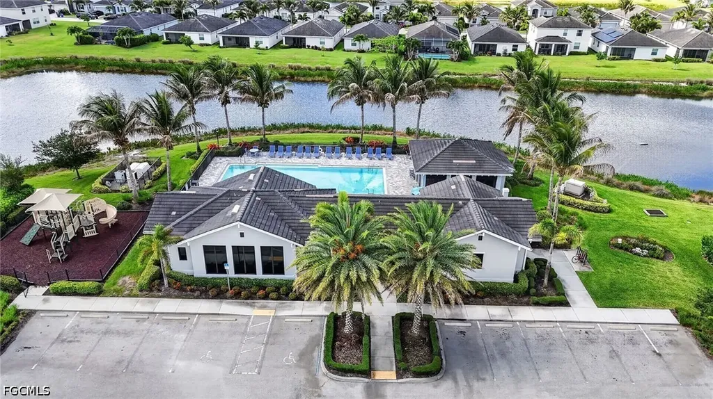 4386 Bluegrass Drive Fort Myers FL 33916