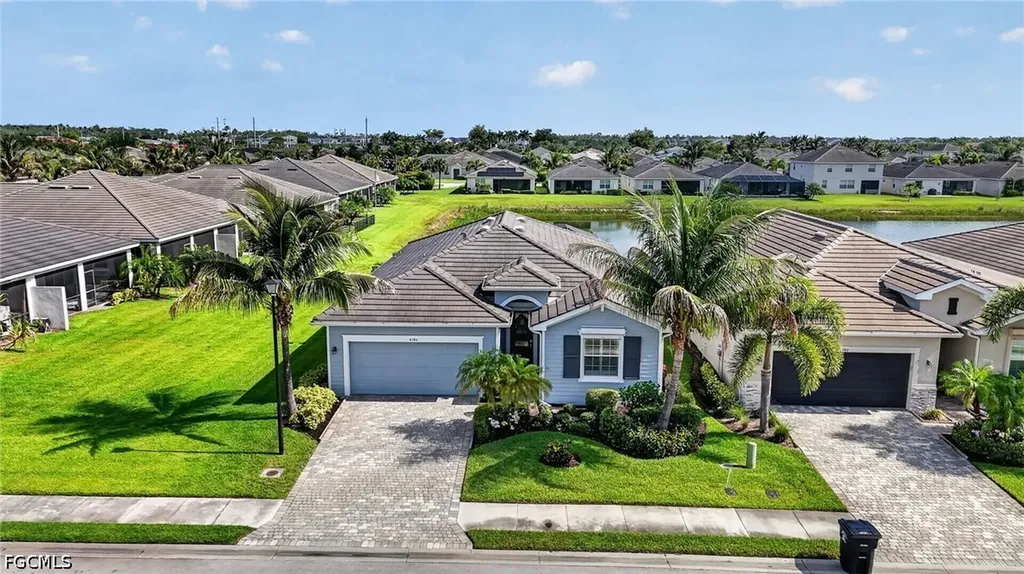 4386 Bluegrass Drive Fort Myers FL 33916