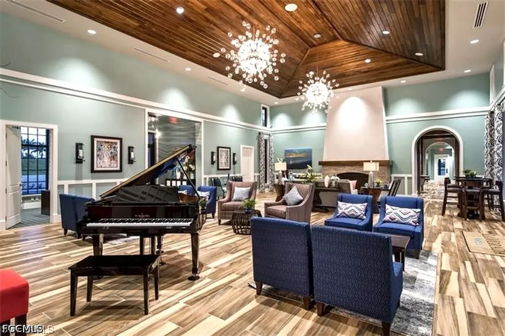 2353 Anguilla Drive Naples FL 34120