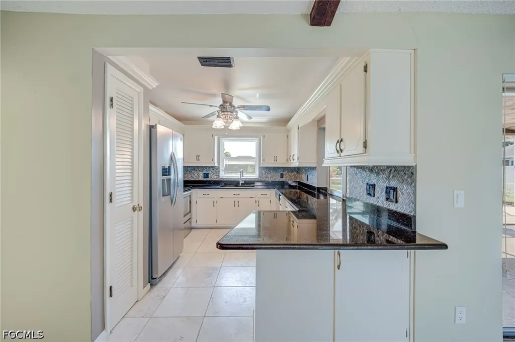 2301 SE 5th Court Cape Coral FL 33990
