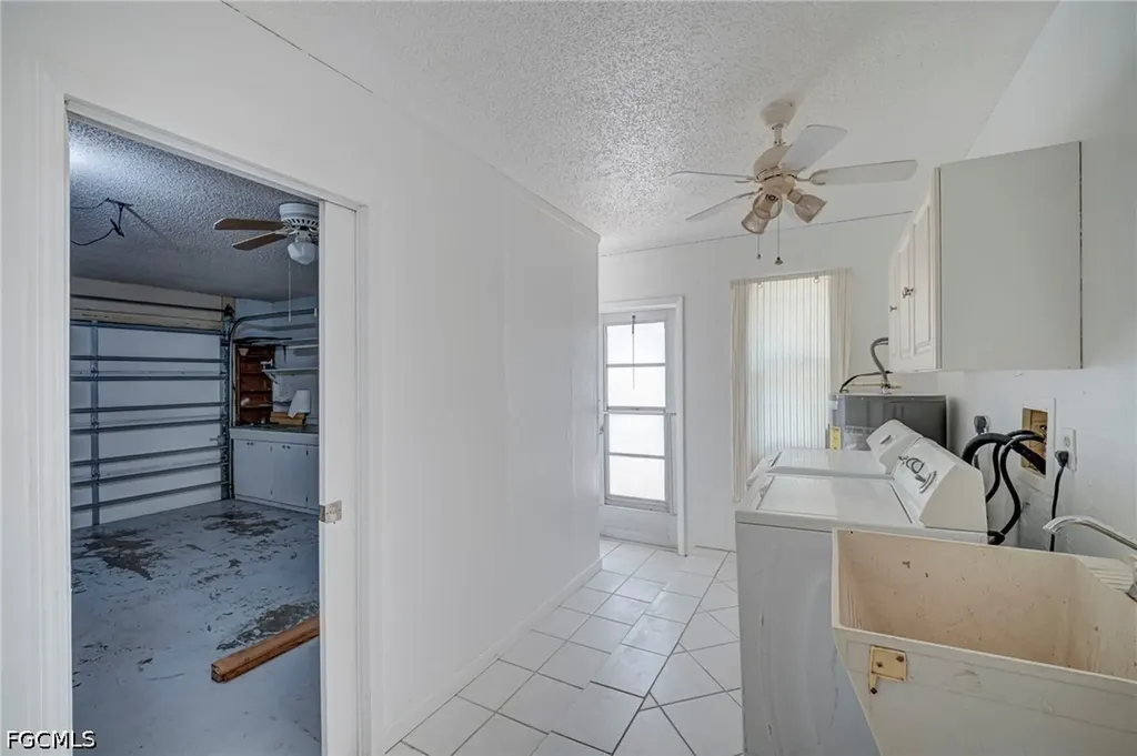 2301 SE 5th Court Cape Coral FL 33990