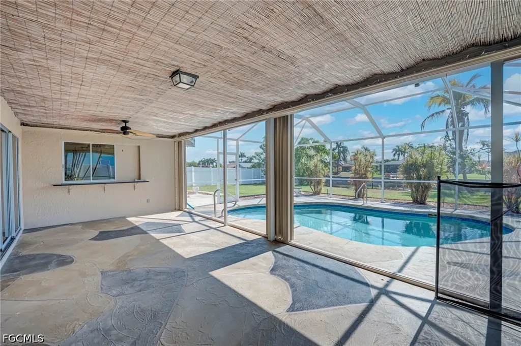 2301 SE 5th Court Cape Coral FL 33990