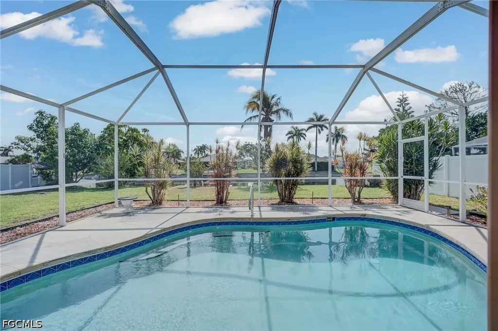 2301 SE 5th Court Cape Coral FL 33990