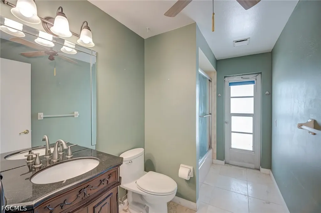 2301 SE 5th Court Cape Coral FL 33990